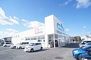 ウエルシア結城新福寺店まで車で3分（810ｍ）【営業時間】9：00～24：00
