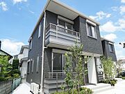 シックな外観★御部屋の仕様が4室とも全て違います！