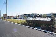 集合商業施設『ハレノテラス』　徒歩20分（1，600ｍ）の立地です！！週末はこちらでショッピングなどいかがですか♪♪