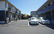 写真左がＡ棟、右がＢ棟です。