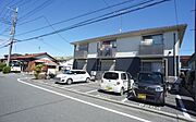 アパートの南側が駐車場です