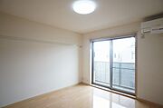 【Ｒｏｏｍ(1)】忙しい日常を忘れて、自分に浸る時間。何もしないことを愉しむという贅沢を味わっていただけます。