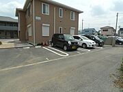 【駐車場】敷地内駐車場は1台付き（無料）となります♪