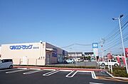 マルエドラッグ箱田店まで500Ｍ（徒歩7分）。