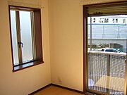 シャッター雨戸あり