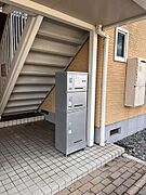 宅配ボックスの設置がございます。