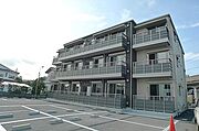 敷地内舗装駐車場　1ＬＤＫ：1台付き（無料）　2ＬＤＫ：2台付き（無料）