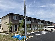 山梨県甲斐市中下条1756-1：物件画像／シャーメゾンショップ　株式会社オー・エム・シー