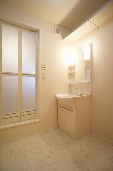 apartment 群馬県北群馬郡吉岡町大字大久保130-12
大久保の賃貸情報を見る
物件地図