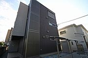 重量鉄骨造の高級感のあるマンションです。