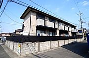 ■2階はバルコニー、1階は目隠しフェンスでプライバシーも確保しております■