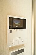 【設備】ＴＶモニター付きインターホン★