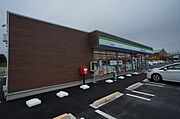 ファミリーマート笠間旭町店まで550ｍ（徒歩7分）の立地です☆