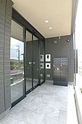 【オートロック】防犯カメラも設置、セキュリティに配慮した物件です。