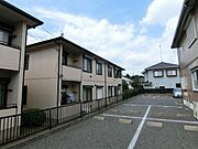 【☆リヴェールＣ☆】東南向きで全室角部屋です♪南側はスペースが空いており日当たりも確保できます☆