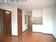 【ＬＤＫ】ＬＤＫは南向きです♪　バルコニー前は道路ですので日当たり良く、お部屋を明るくしてくれます☆