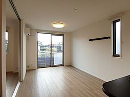 ガジュマル 00101 1階2LDKの室内