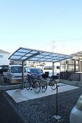 屋根付き駐輪場があるので雨の日も安心です☆