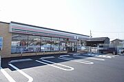 セブンイレブン小山横倉新田店まで車で3分（1．0ｋｍ）