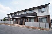 ■外観■　積水ハウス施工のシャーメゾン！駐車場は各世帯2台付き（無料）