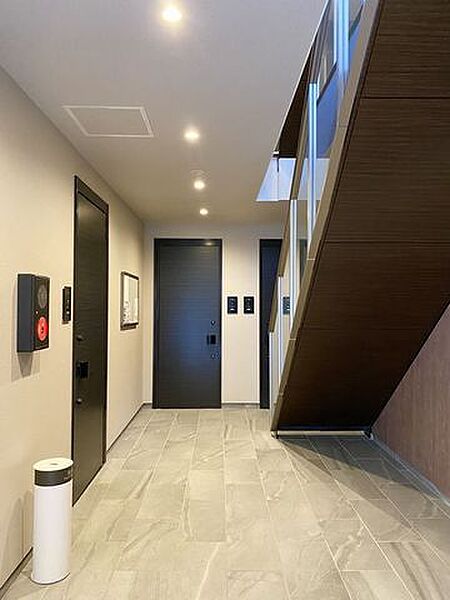 apartment 埼玉県吉川市木売１丁目3-5
地図を見る