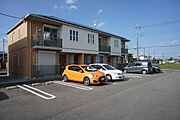 ■外観■　積水ハウスの賃貸住宅「シャーメゾン」。駐車場2台付。