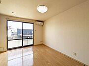 【ＬＤＫ】南向きの大きな窓付きのお部屋！エアコンも付いています！