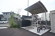 敷地内屋根付サイクルポート