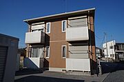 ■外観■　積水ハウス施工のシャーメゾン♪駐車場1台付き（無料）、屋根付きサイクルポート付き♪