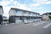 『全12戸』『2Ｆ建て』積水ハウス施工シャーメゾンです。前面が駐車場の為、日当たり良好。