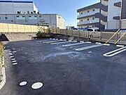 敷地内駐車場もございます。（要空き確認・別途契約）