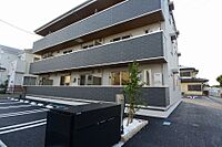 群馬県伊勢崎市連取町3003番2：物件画像／シャーメゾンショップ　株式会社エステート