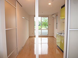 ヴィラ・ブルーノB 101 1階1LDKのリビング/ダイニング