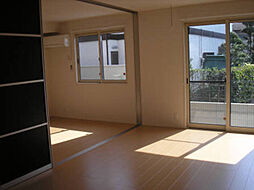 セント・レーク 201 2階2LDKのリビング/ダイニング