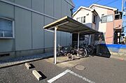 専用駐輪場もございます。