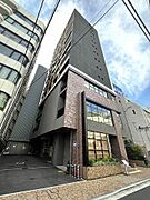 機械式の駐車場（サイズ制限有り）、入居者様専用の駐輪スペースも地下にございます。