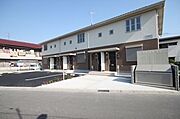 1Ｆ・2Ｆ共に2ＬＤＫの間取りです。新婚カップルの方からファミリーにおすすめ！