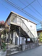 外観は2色ツートンカラーです