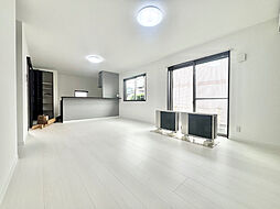 西武拝島線 東大和市駅 徒歩8分の賃貸一戸建て 1階3LDKのリビング/ダイニング