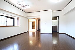 フォレストヒルズ 103 1階3LDKの室内