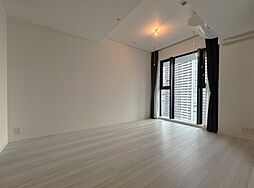 ＤＥＵＸ　ＴＯＵＲＳ　ＣＡＮＡＬ＆ＳＰＡ　ＥＡＳＴ 2LDKのリビング/ダイニング