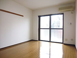 フォルチュナート成田 0102 1階1Kのリビング/ダイニング