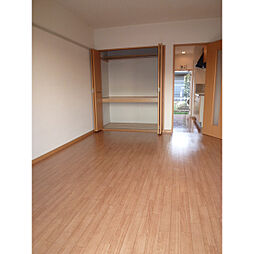 グランディール 0101 1階1Kのリビング/ダイニング