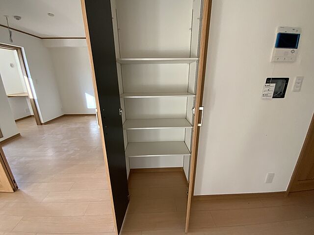 収納