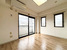 ローズガーデン森 0208 2階1Kのリビング/ダイニング