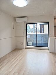 ココ　ラ　フェリーチェＡ 204