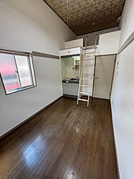 パレドール学園 0106 1階ワンルームのリビング/ダイニング