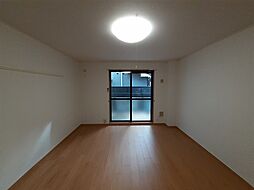 コッティ　トント 106 1階1Kのリビング/ダイニング