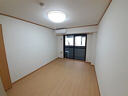 シェルブール西院 202 2階1Kのリビング/ダイニング