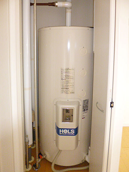画像7:電気温水器
